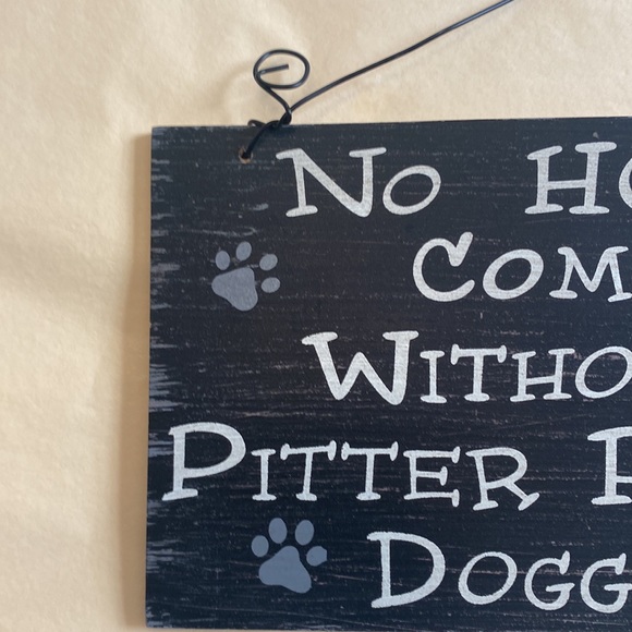 Dog pet sign/plaque Young’s Inc wooden black grey white wire hanger - Picture 2 of 9